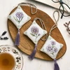 Kép 5/5 - Keresztszemes hímzőkészlet, Anchor Spring Decorations - Tavaszi virágok, lila