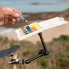 Sennelier la petite Aquarelle Hands-free akvarellfesték készlet - 12x1/2 szilke + víztartályos ecset + magic arm