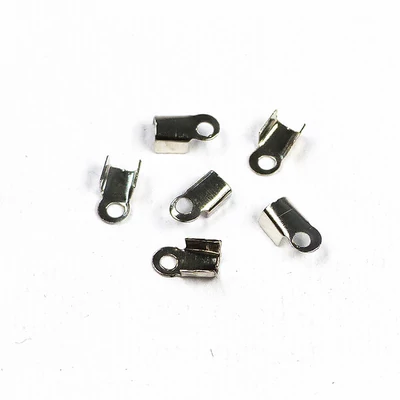 Bőr végzáró, szögletes - ródium, 3x6 mm