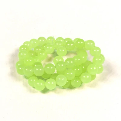 Ásványgyöngy - Zöld jáde, festett, 6 mm, 1 szál