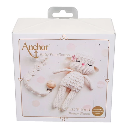 Horgolókészlet, Anchor Baby Pure Cotton Amigurumi figura - Álmos bárány és cumiőr