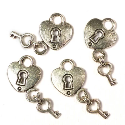 Charm fémdísz, 4 db - szív lakat kulccsal, 3D