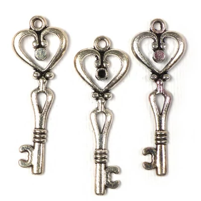 Charm fémdísz, 3 db - kulcs, szíves, 3D
