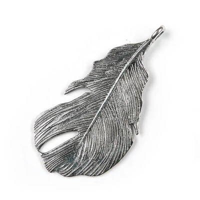 Charm fémdísz, 2 db - madártoll, széles
