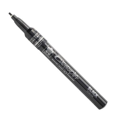 Sakura Pen-Touch Calligrapher kalligrafikus lakkfilc, fine (1,8 mm) - black