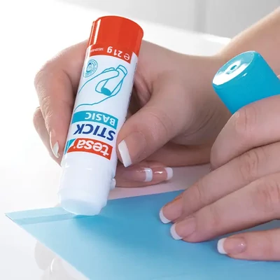 Tesa Basic 58559 ragasztóstift, 21 g