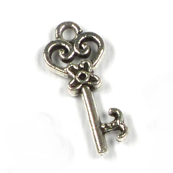Charm fémdísz, 7 db - kulcs, kampós