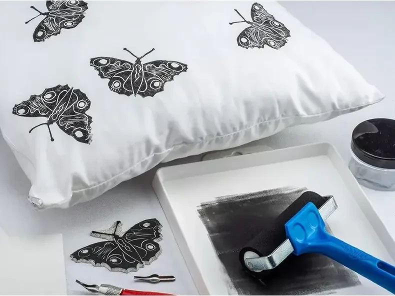 Linómetszet nyomtatás textilre - DIY textilnyomtatás kezdőknek