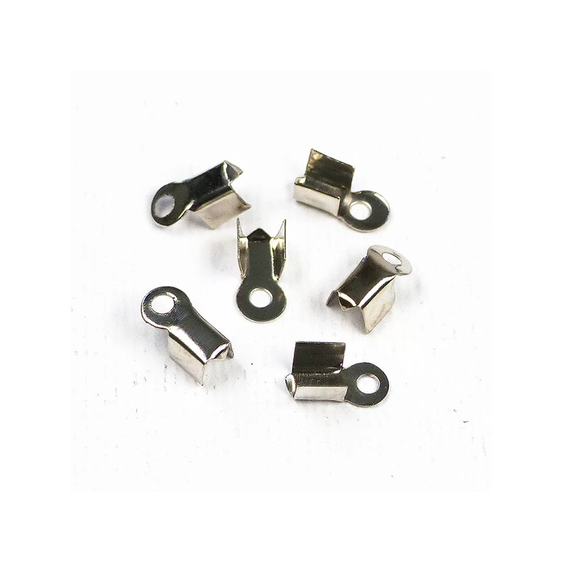 Bőr végzáró, szögletes - ródium, 3x9 mm