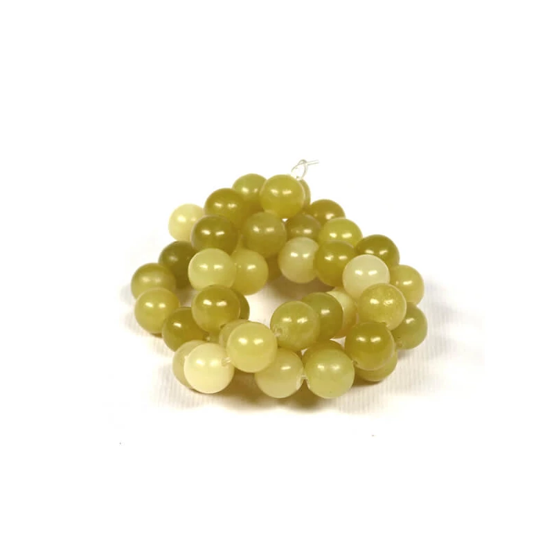 Ásványgyöngy - Olívzöld jáde, 8 mm, 1 szál