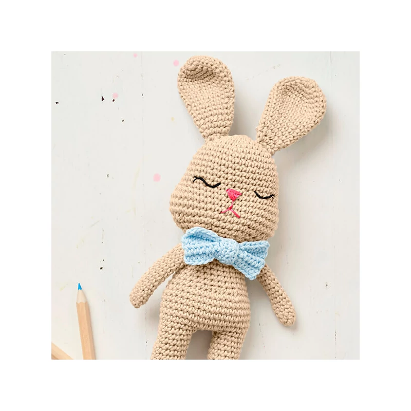 Horgolókészlet, Anchor Baby Pure Cotton Amigurumi figura - Békés nyuszi és cumiőr