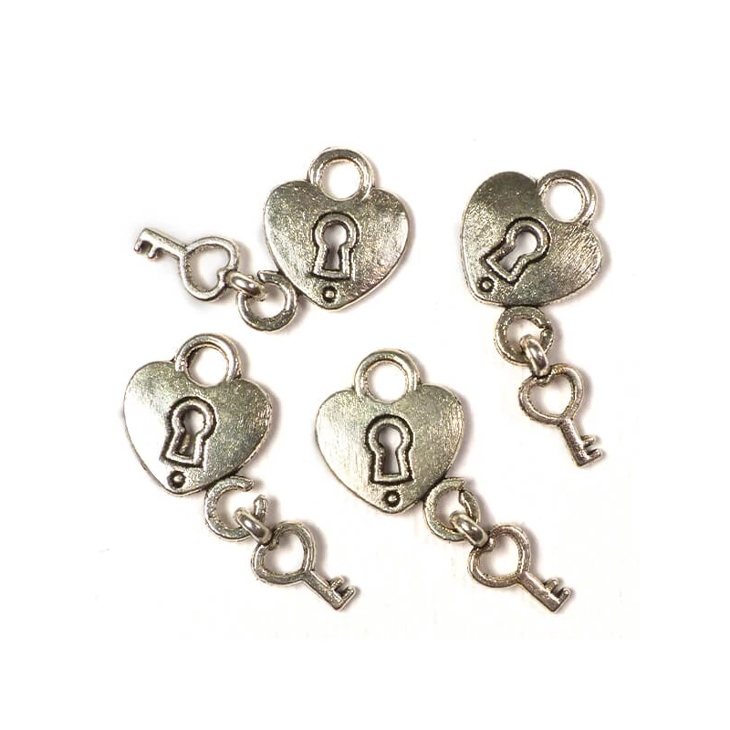 Charm fémdísz, 4 db - szív lakat kulccsal, 3D